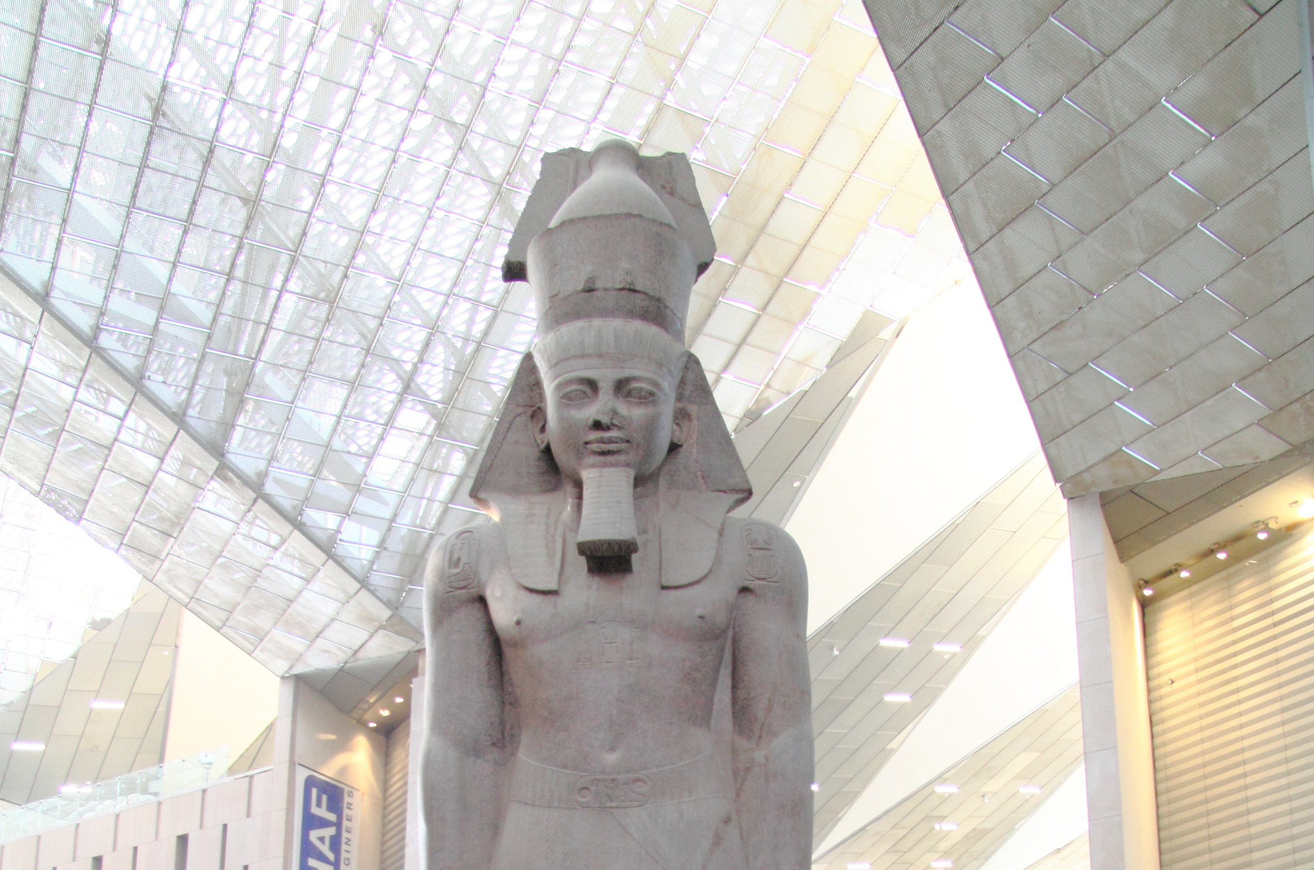 Estátua de Ramsés II